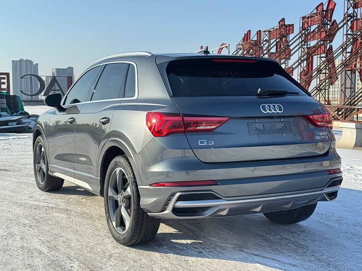 Фото 5 - Audi Q3