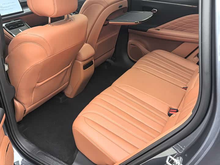 Фото 10 - GAC Aion V