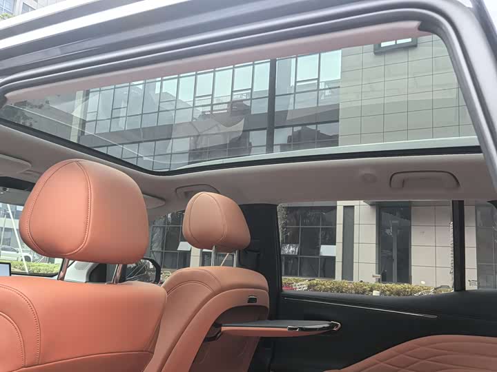 Фото 11 - GAC Aion V