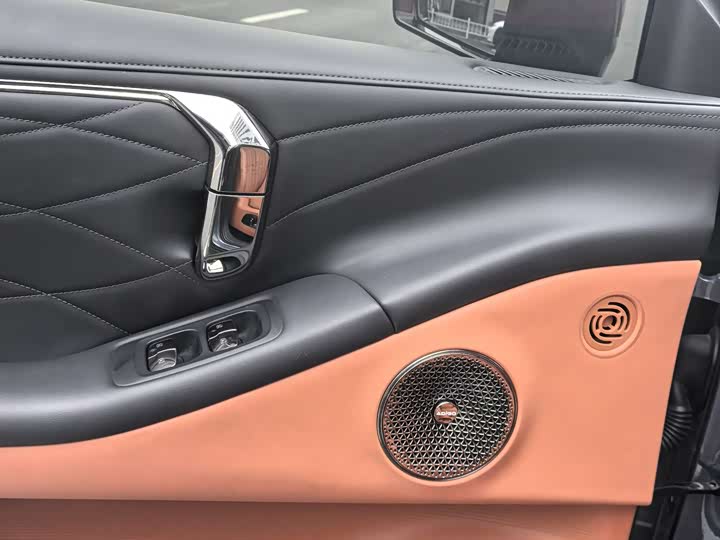 Фото 9 - GAC Aion V