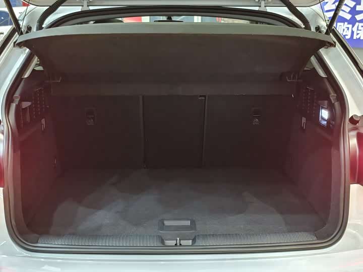 Фото 17 - Audi Q2L