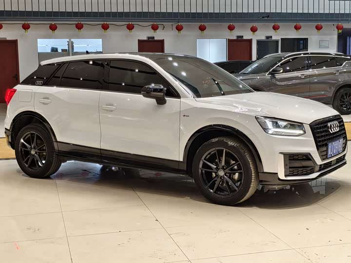 Фото 3 - Audi Q2L