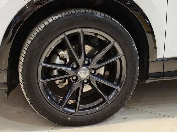 Фото 5 - Audi Q2L