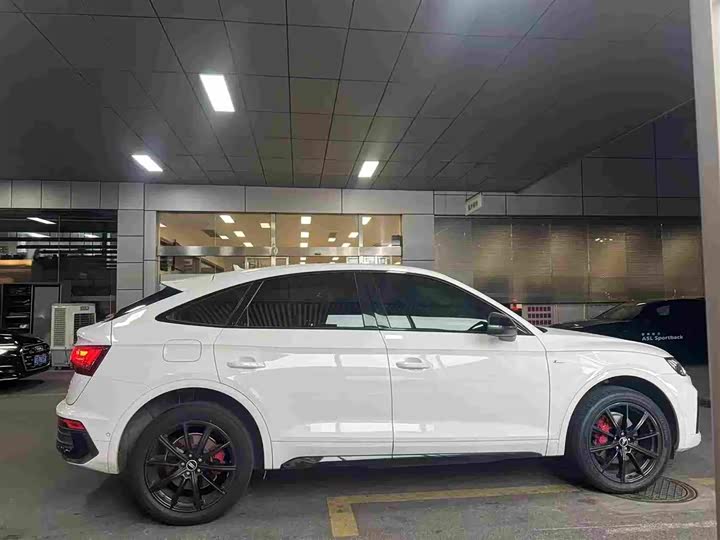 Фото 3 - Audi Q5L Sportback