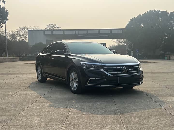 Фото 3 - Volkswagen Passat