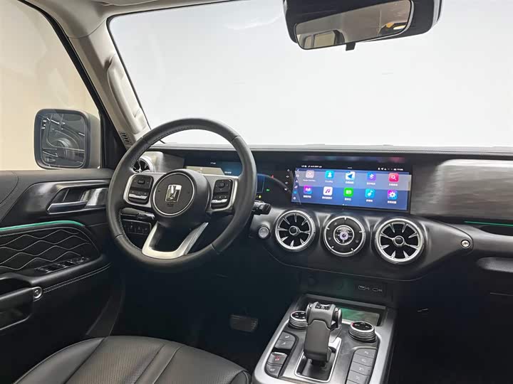 Фото 24 - Tank 300