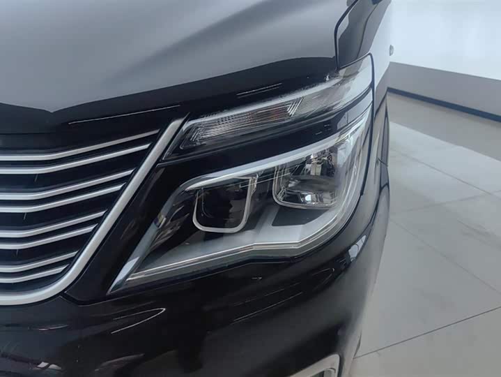 Фото 5 - Dongfeng Forthing Lingzhi M5