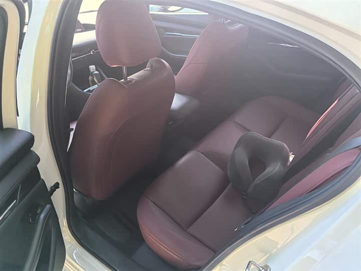 Фото 5 - Mazda 3 (Axela)