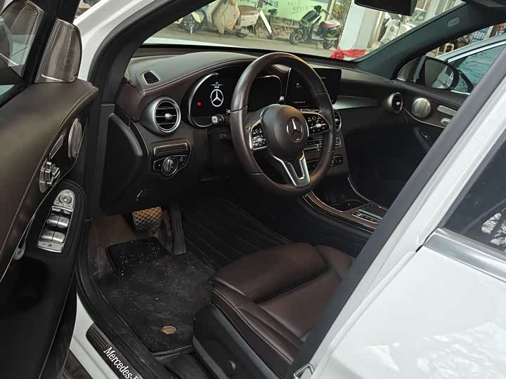 Фото 4 - Mercedes-Benz GLC-Class