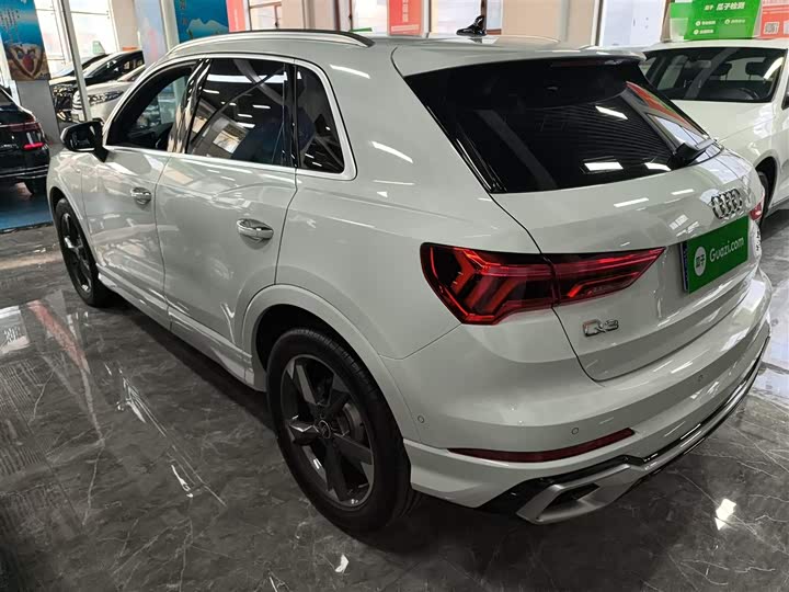 Фото 5 - Audi Q3