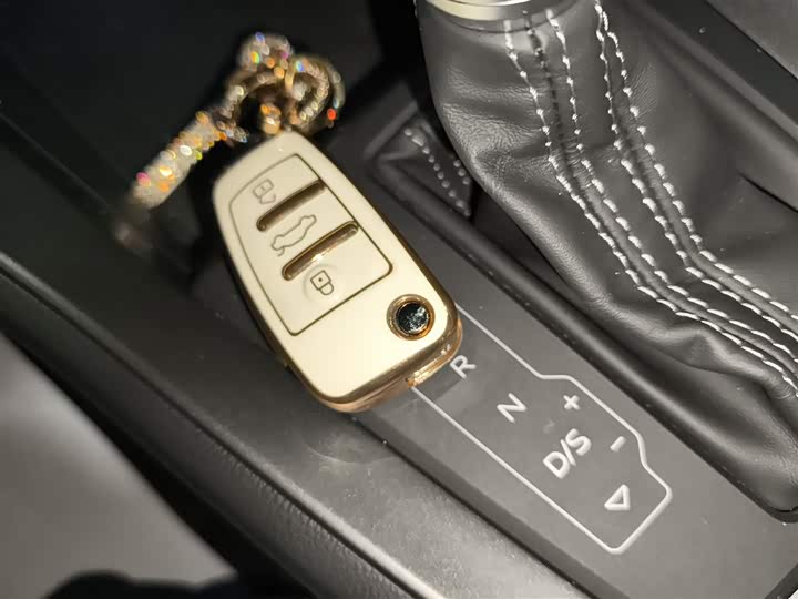 Фото 9 - Audi Q3