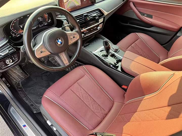 Фото 11 - BMW 5 Series