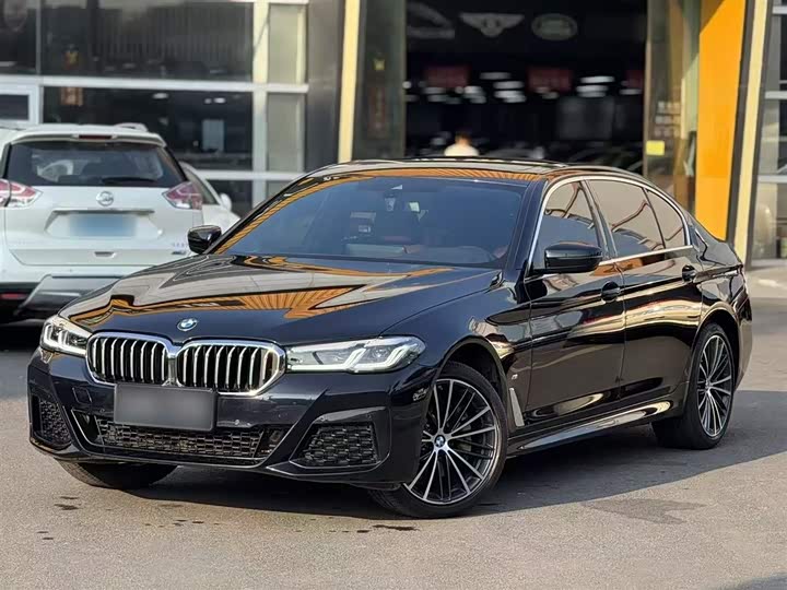 Фото 2 - BMW 5 Series