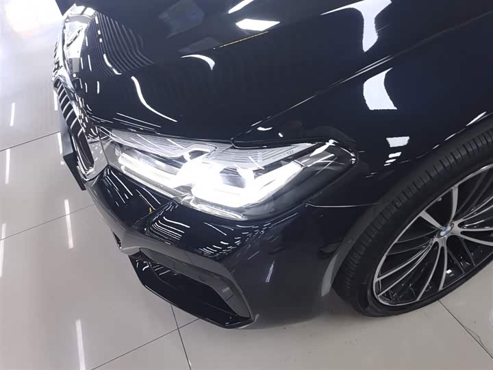 Фото 24 - BMW 5 Series