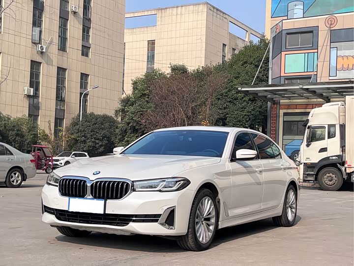 Фото 1 - BMW 5 Series