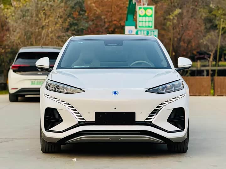 Фото 2 - Denza N7