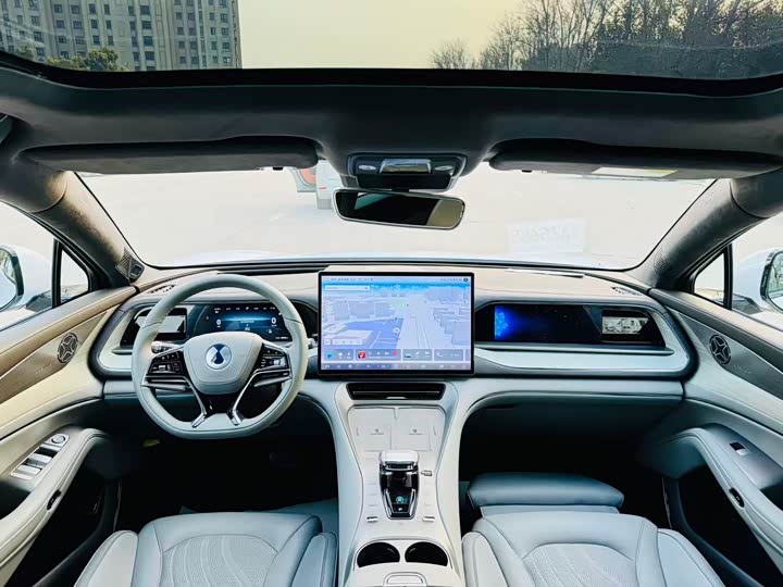 Фото 6 - Denza N7