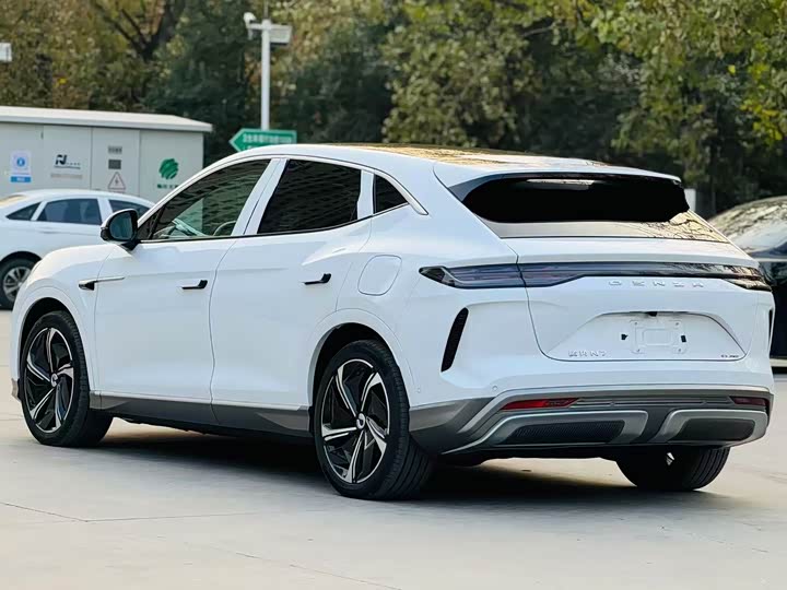 Фото 9 - Denza N7