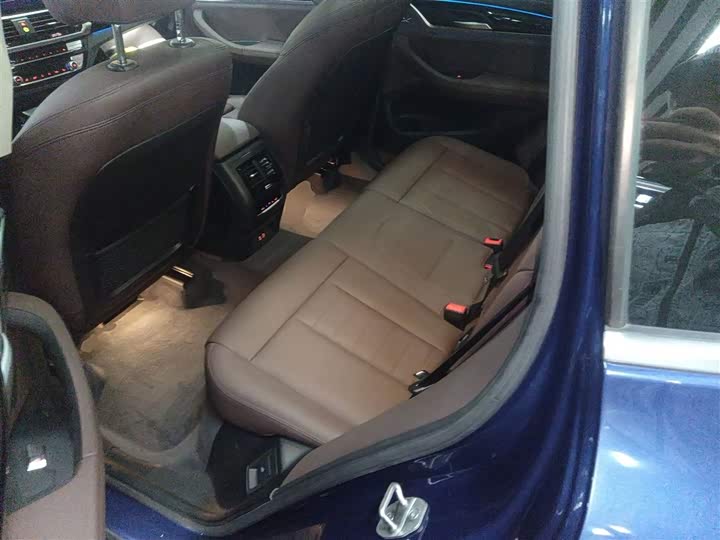 Фото 17 - BMW iX3