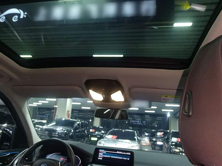 Фото 18 - BMW iX3