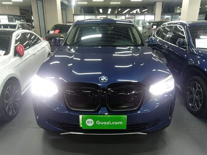 Фото 3 - BMW iX3