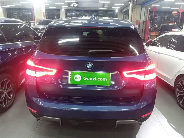 Фото 6 - BMW iX3