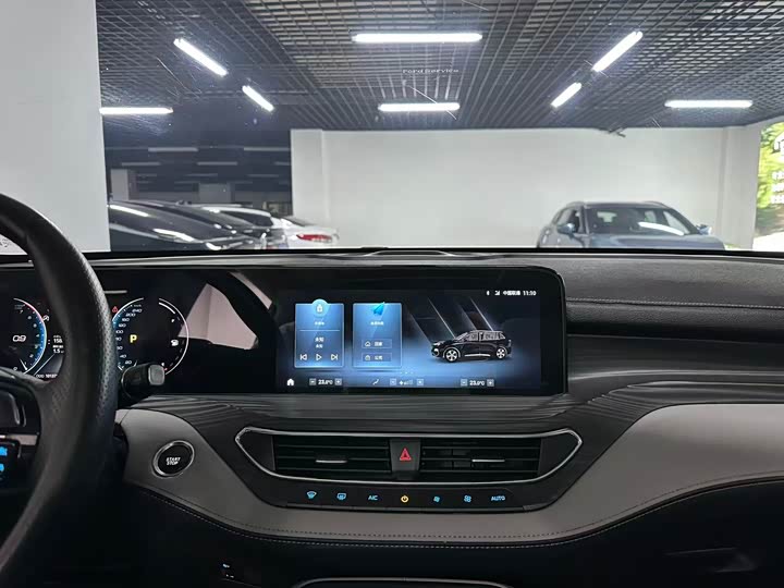 Фото 11 - Ford Equator