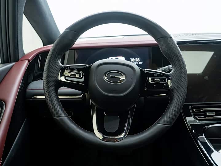 Фото 3 - GAC Trumpchi M8