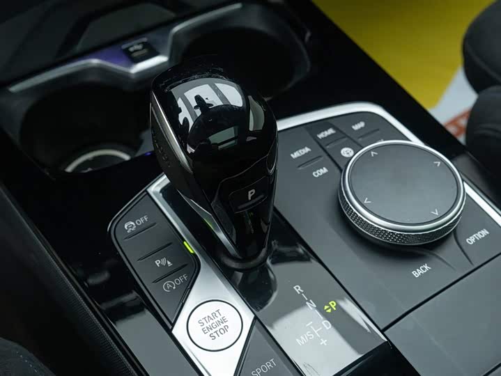 Фото 24 - BMW 2 Series