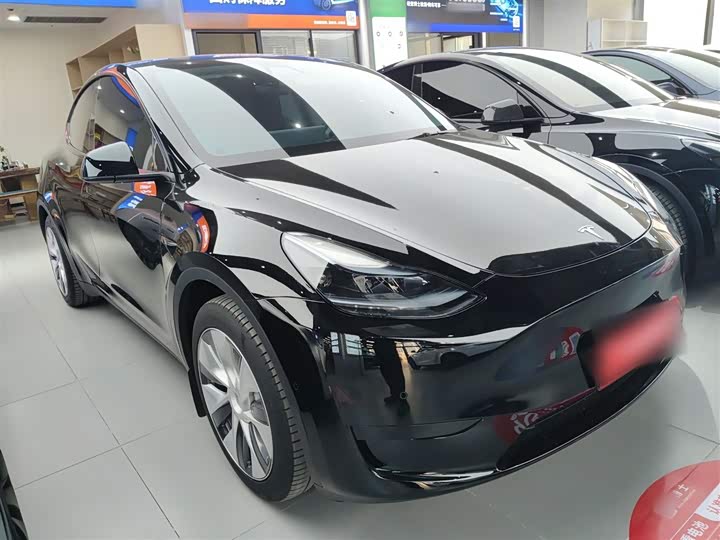 Фото 4 - Tesla Model Y