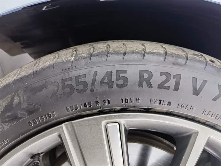 Фото 24 - Zeekr 001