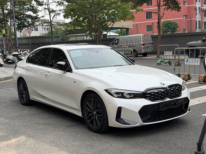 Фото 3 - BMW 3 Series