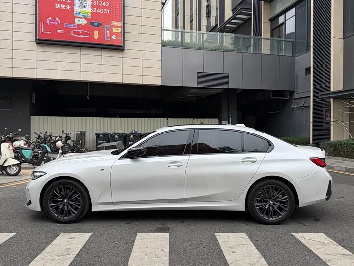 Фото 4 - BMW 3 Series