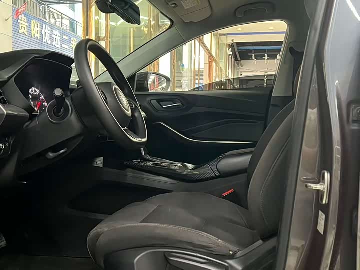 Фото 7 - MG Motor 5