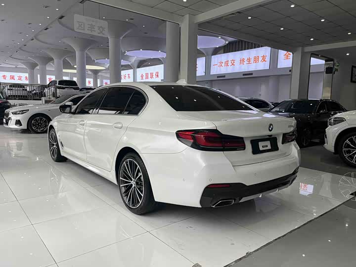 Фото 4 - BMW 5 Series