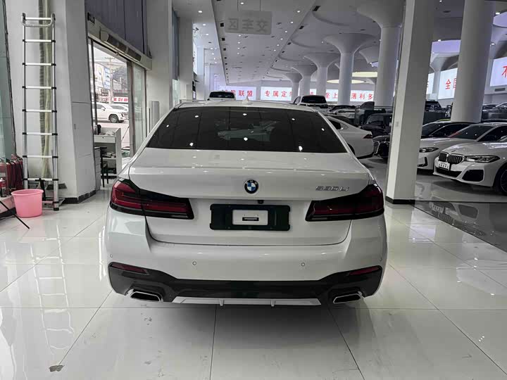 Фото 5 - BMW 5 Series