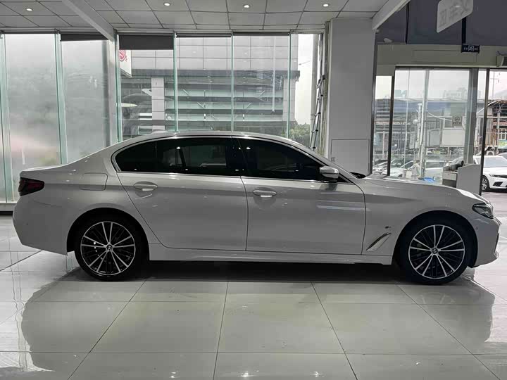 Фото 7 - BMW 5 Series