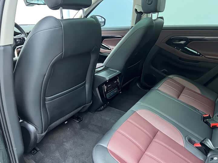 Фото 16 - Land Rover Range Rover Evoque L