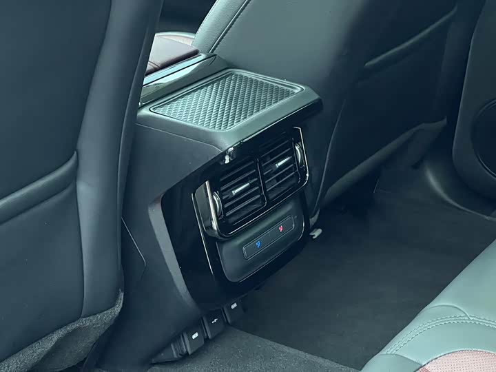 Фото 17 - Land Rover Range Rover Evoque L