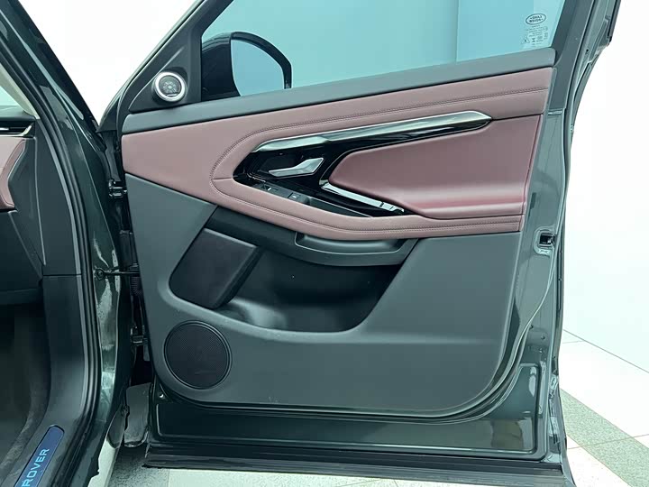 Фото 25 - Land Rover Range Rover Evoque L