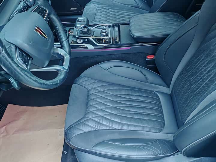 Фото 11 - Hongqi HS5