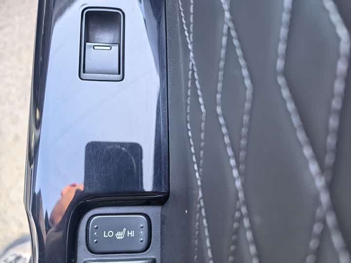 Фото 14 - Honda Elysion