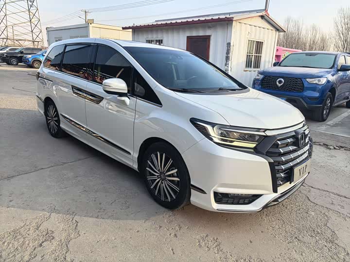 Фото 4 - Honda Elysion