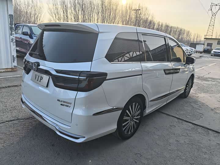 Фото 5 - Honda Elysion