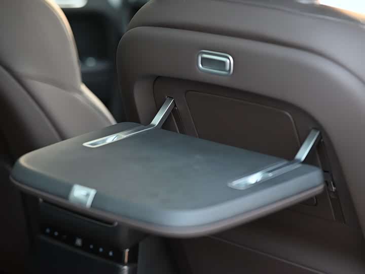 Фото 14 - LiXiang L9