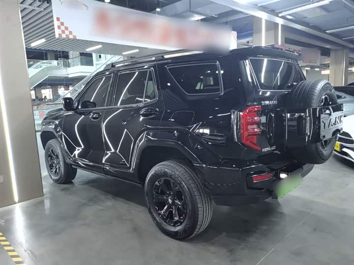 Фото 5 - Tank 400 Hybrid