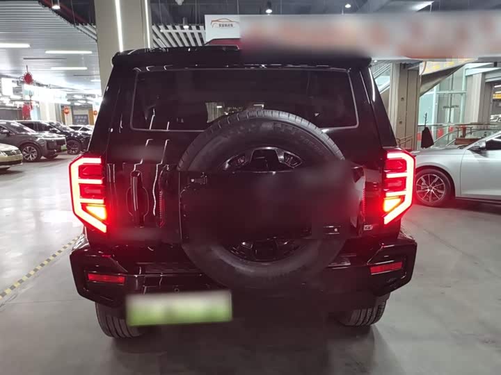 Фото 6 - Tank 400 Hybrid