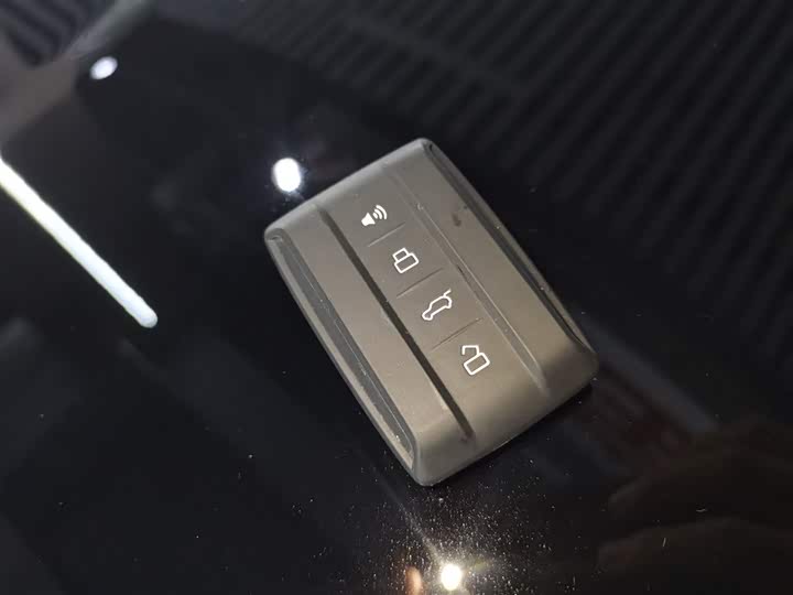 Фото 9 - Tank 400 Hybrid