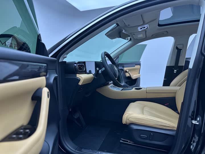 Фото 11 - Leapmotor C11