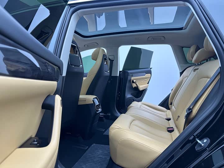 Фото 20 - Leapmotor C11